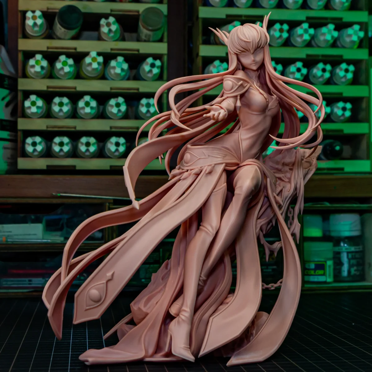 Code Geass – Empress C.C. Figure